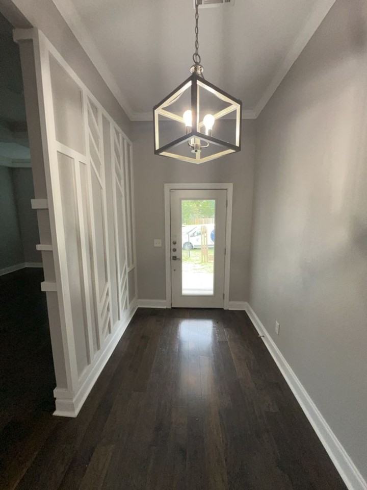 401 Walton St - Photo 2 of 20