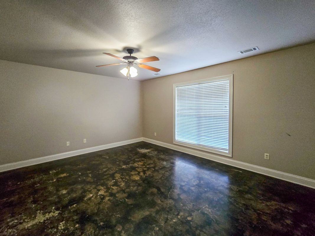 203 N Bernis St - Photo 6 of 18