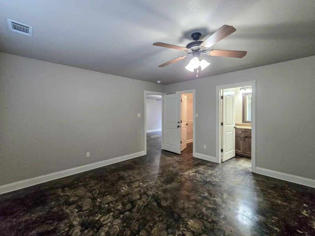 203 N Bernis St - Photo 7 of 18