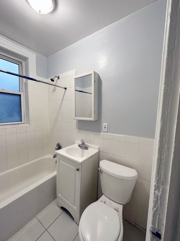 113 67th Street - Photo 7 of 17