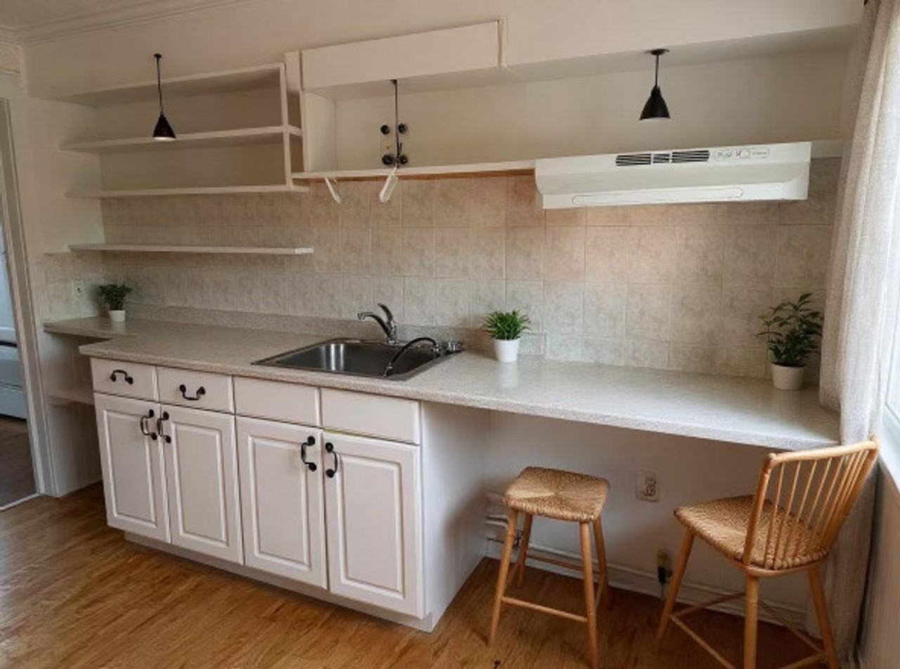 61 Van Zant Street - Photo 5 of 13