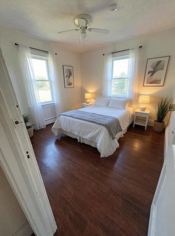 61 Van Zant Street - Photo 7 of 13