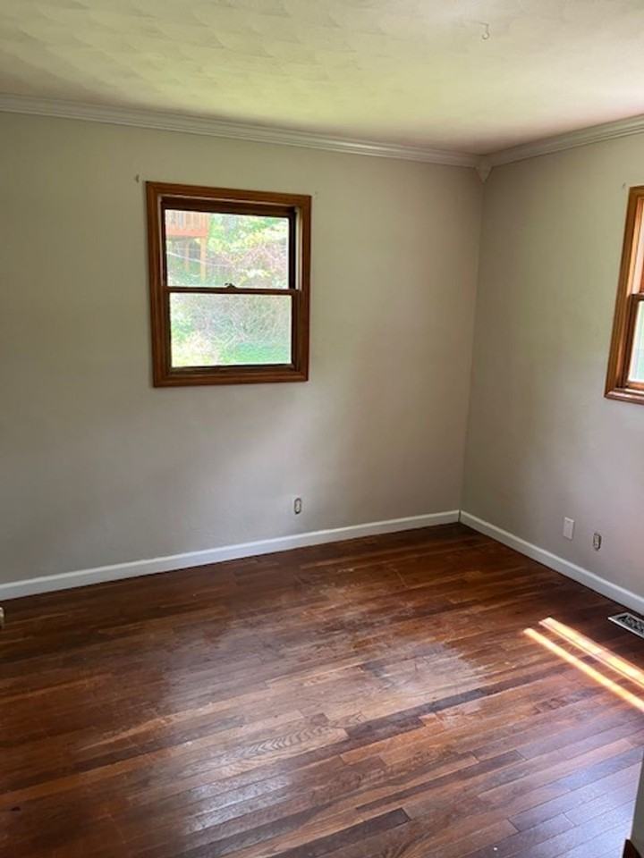 503 S 3rd St - Photo 7 of 14