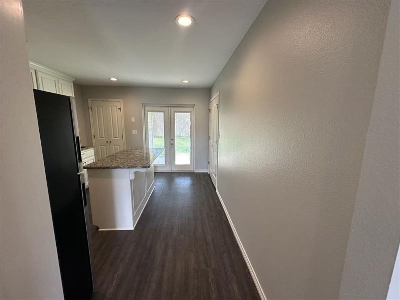 8320 Cambridge Rd #M12 - Photo 5 of 25