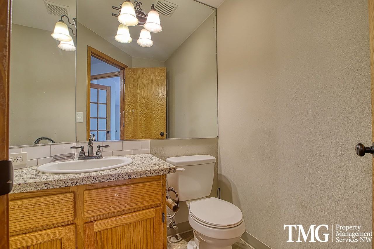 12508 Se 27th St - Photo 6 of 38
