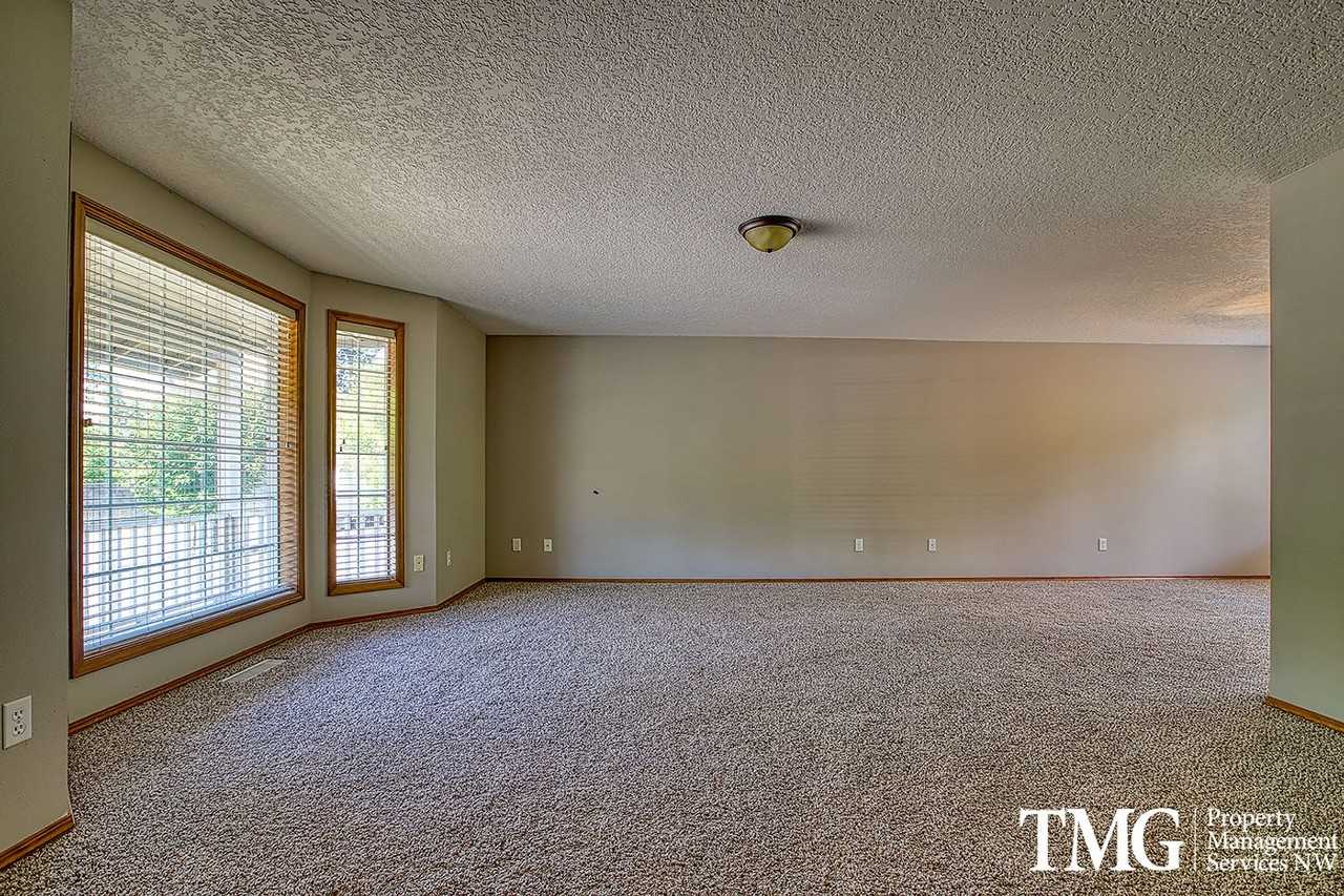 12508 Se 27th St - Photo 7 of 38