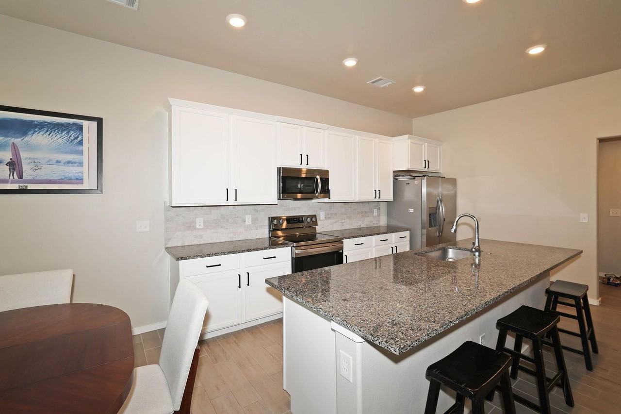 7811 Bellamy Dr - Photo 5 of 24