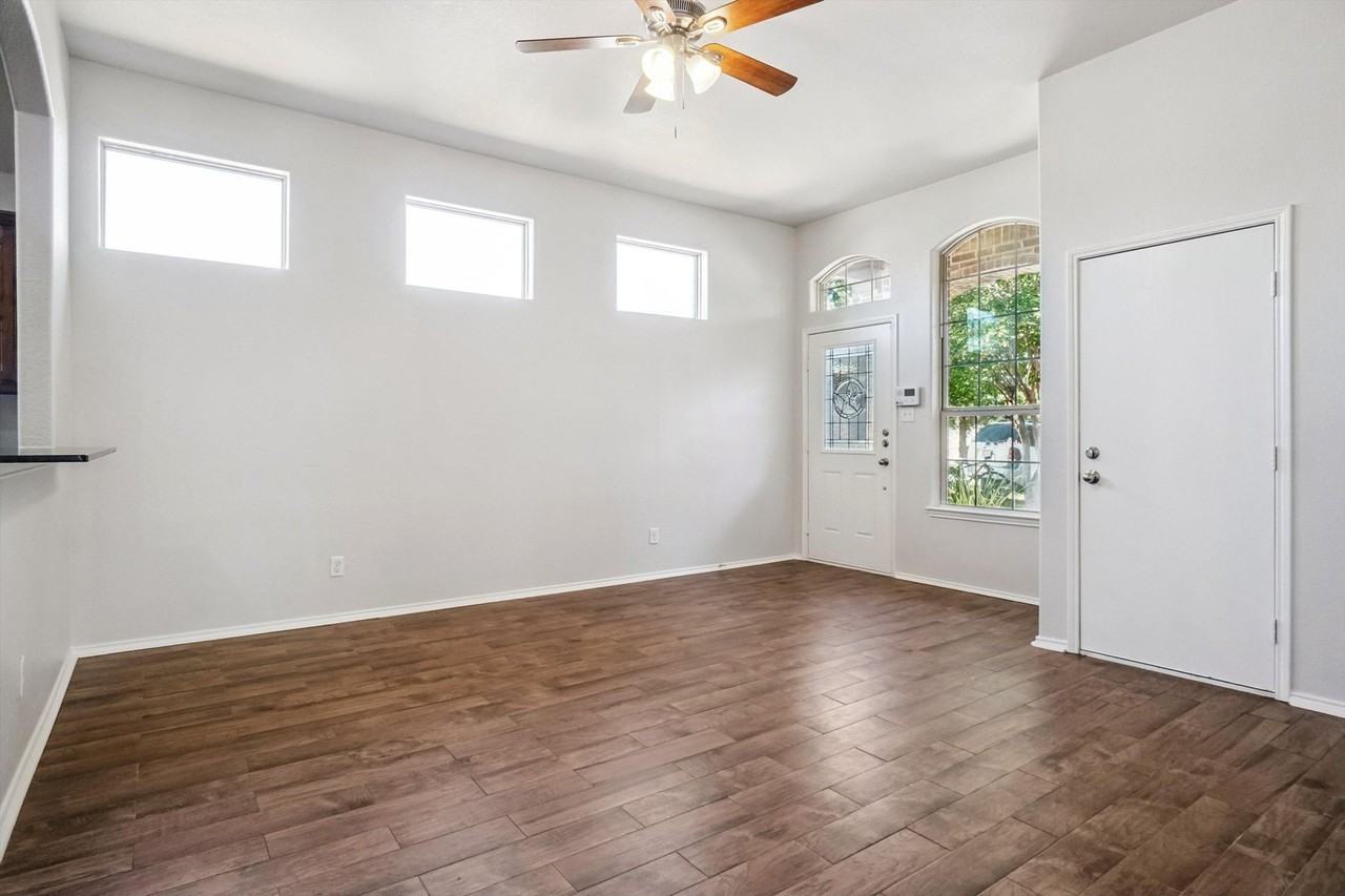 4629 Thistle Creek Ct - Photo 3 of 18