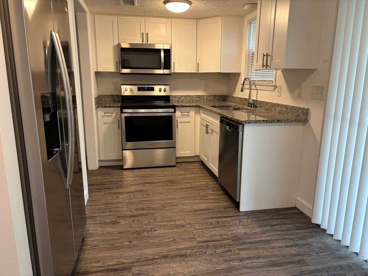 1629 N James Ave - Photo 2 of 19