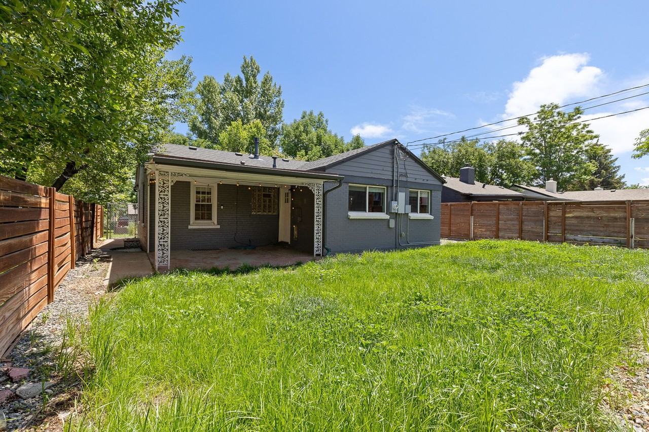 4451 Eliot St - Photo 4 of 38