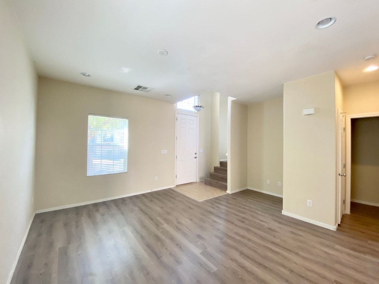134 Duxford Ave - Photo 2 of 15