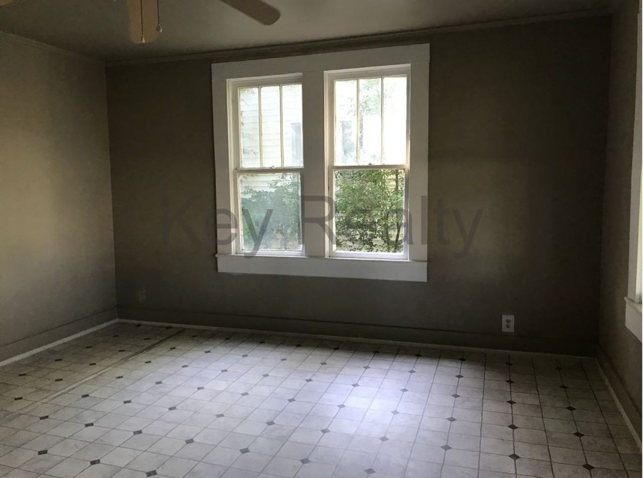 7 Maryland Ave - Photo 2 of 10