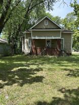 302 S Elm St - Photo 1 of 1