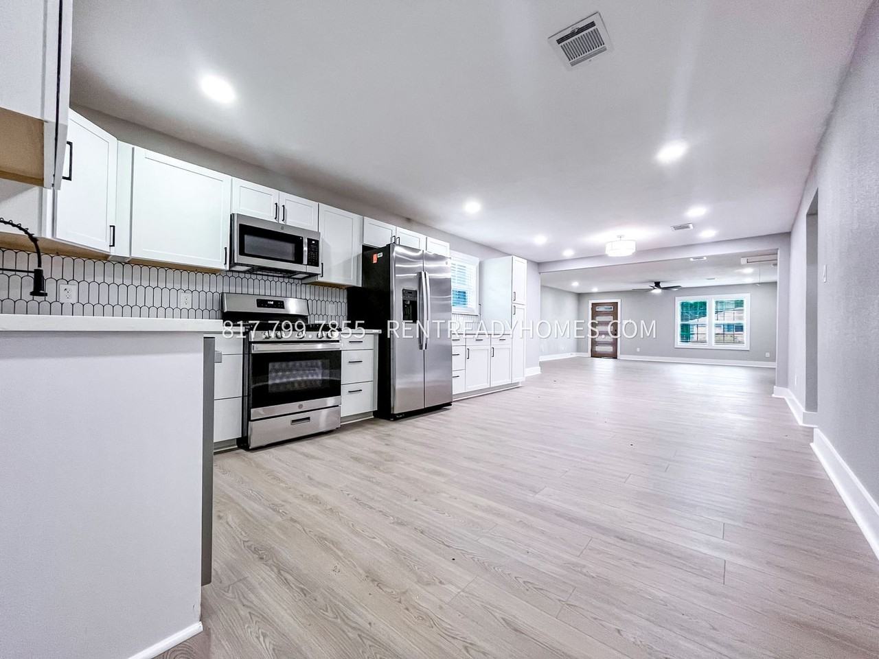 5022 Hull St - Photo 4 of 12