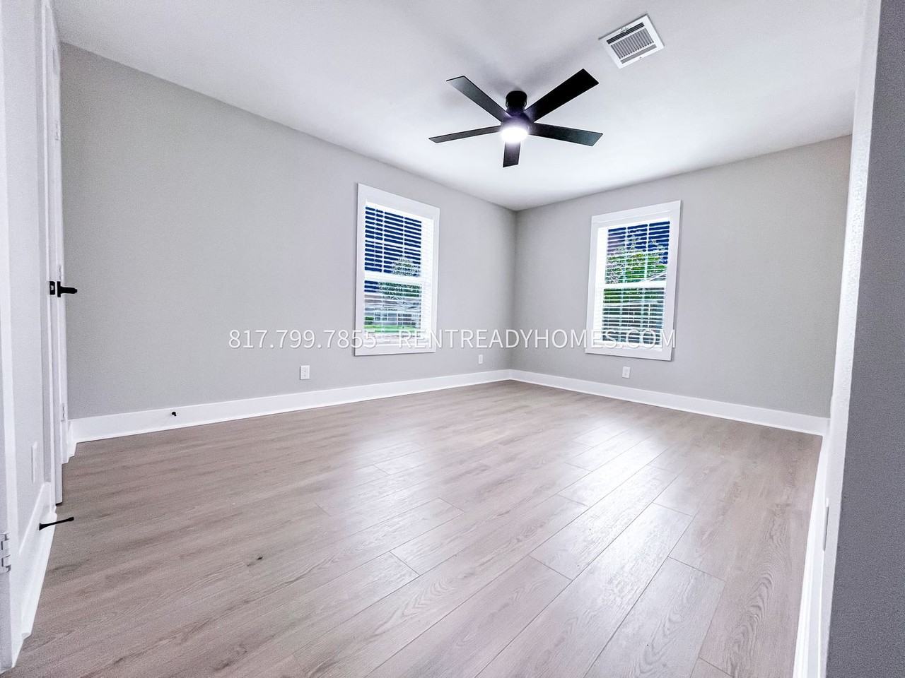 5022 Hull St - Photo 5 of 12