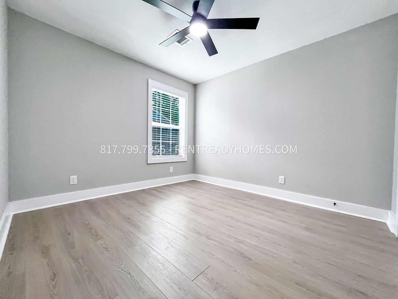 5022 Hull St - Photo 6 of 12