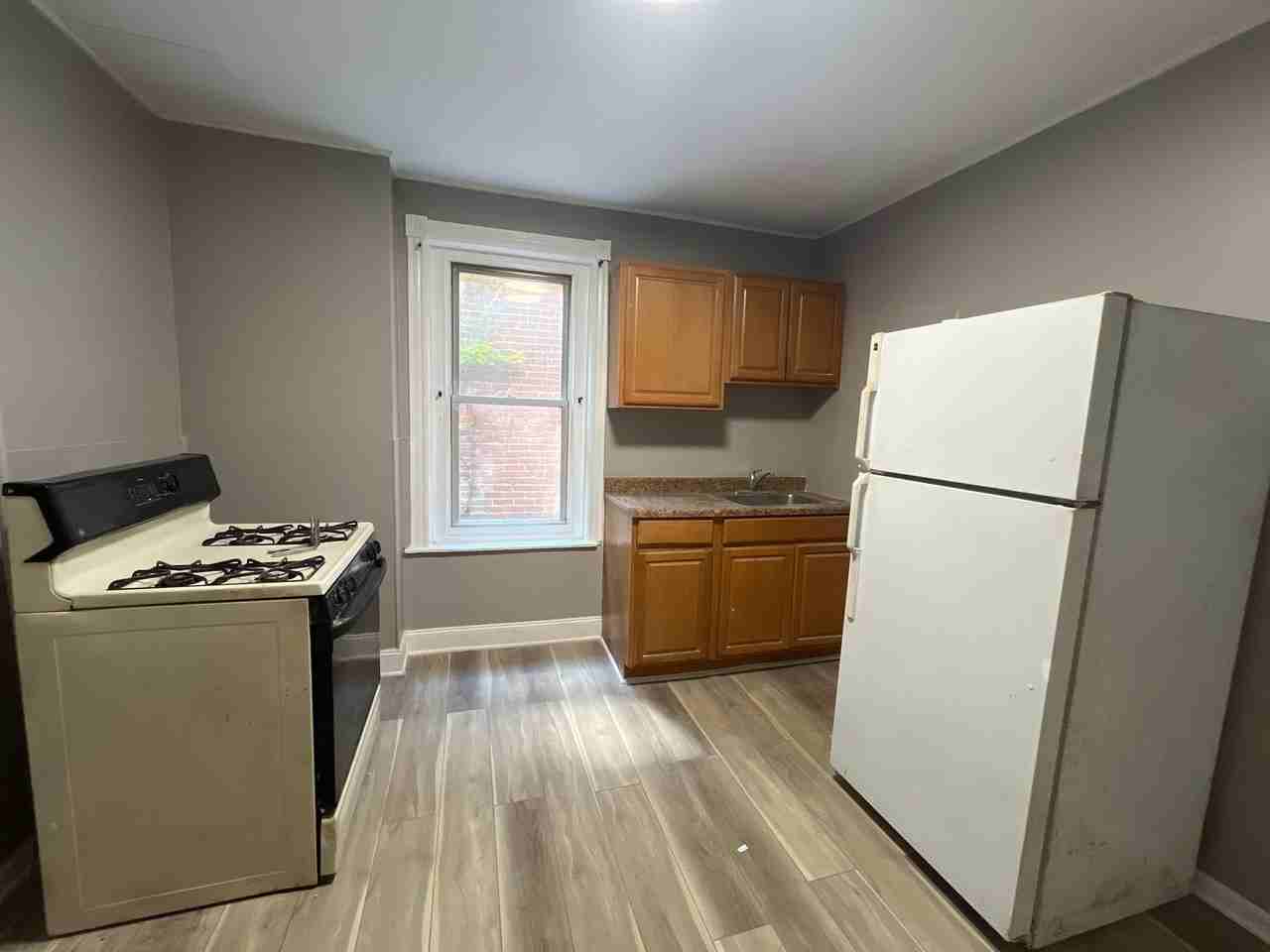 1012 Evans Street - Photo 6 of 17