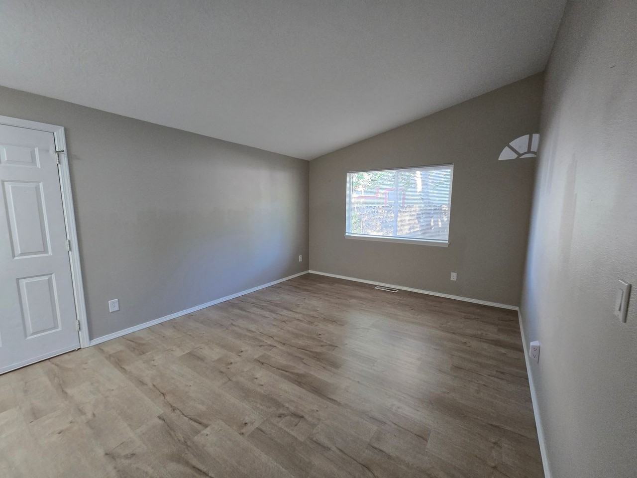 4631 Cherrybud Ct Se - Photo 4 of 14