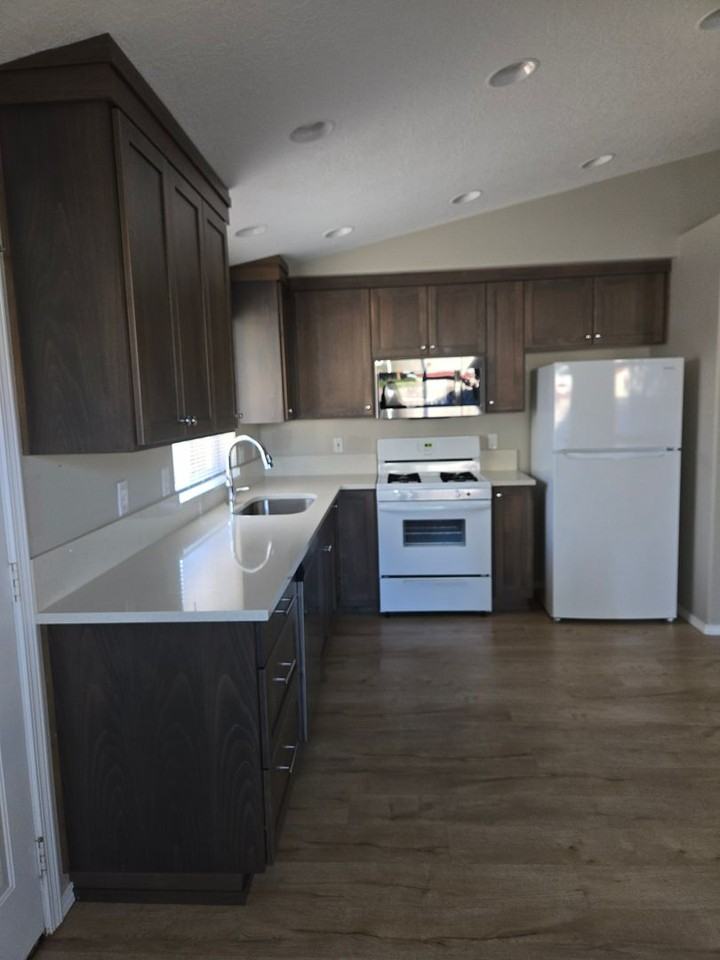 4631 Cherrybud Ct Se - Photo 6 of 14