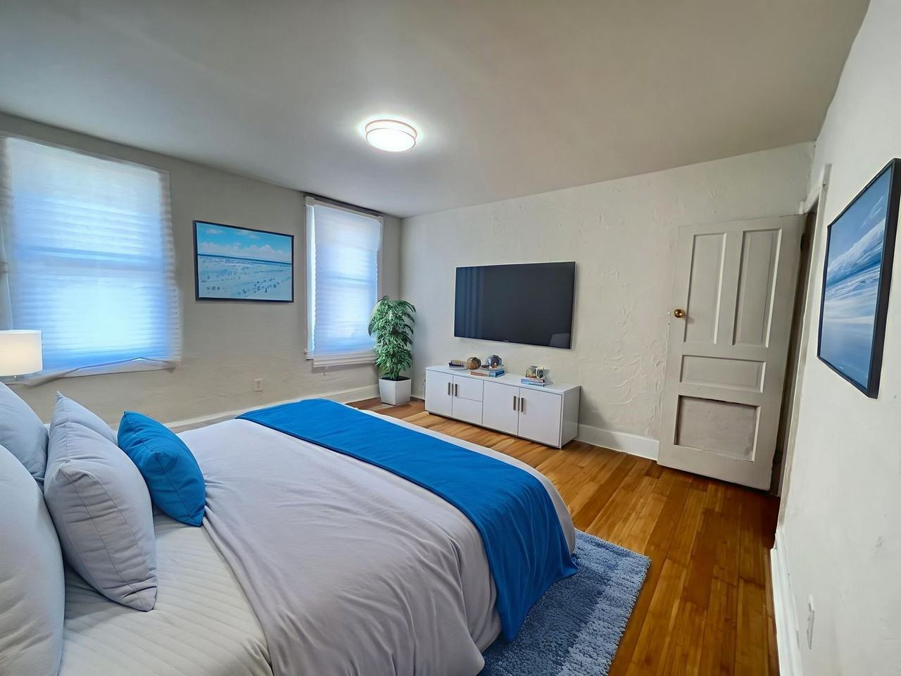 1333 S Stanley St - Photo 3 of 9