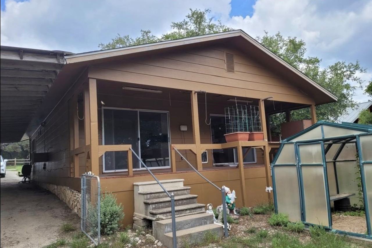 1189 Pebble Beach Rd - Photo 2 of 8