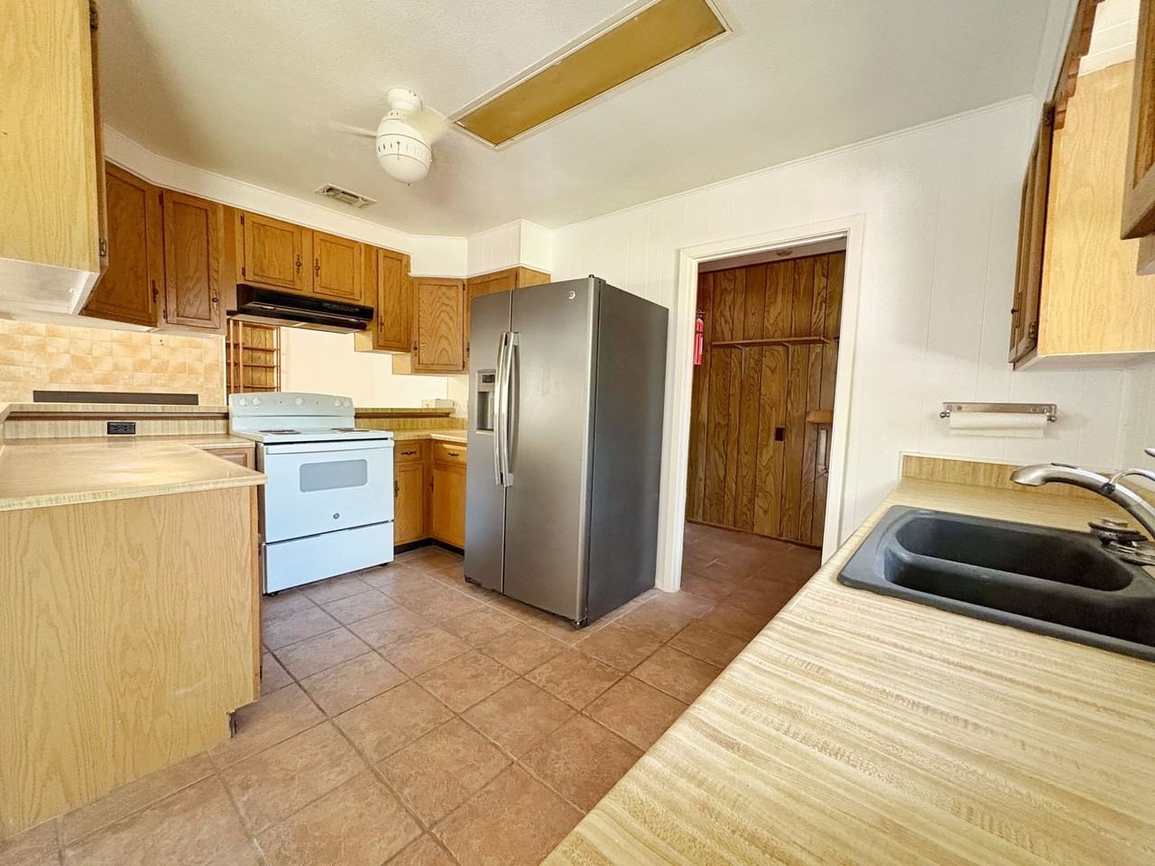 1189 Pebble Beach Rd - Photo 4 of 8