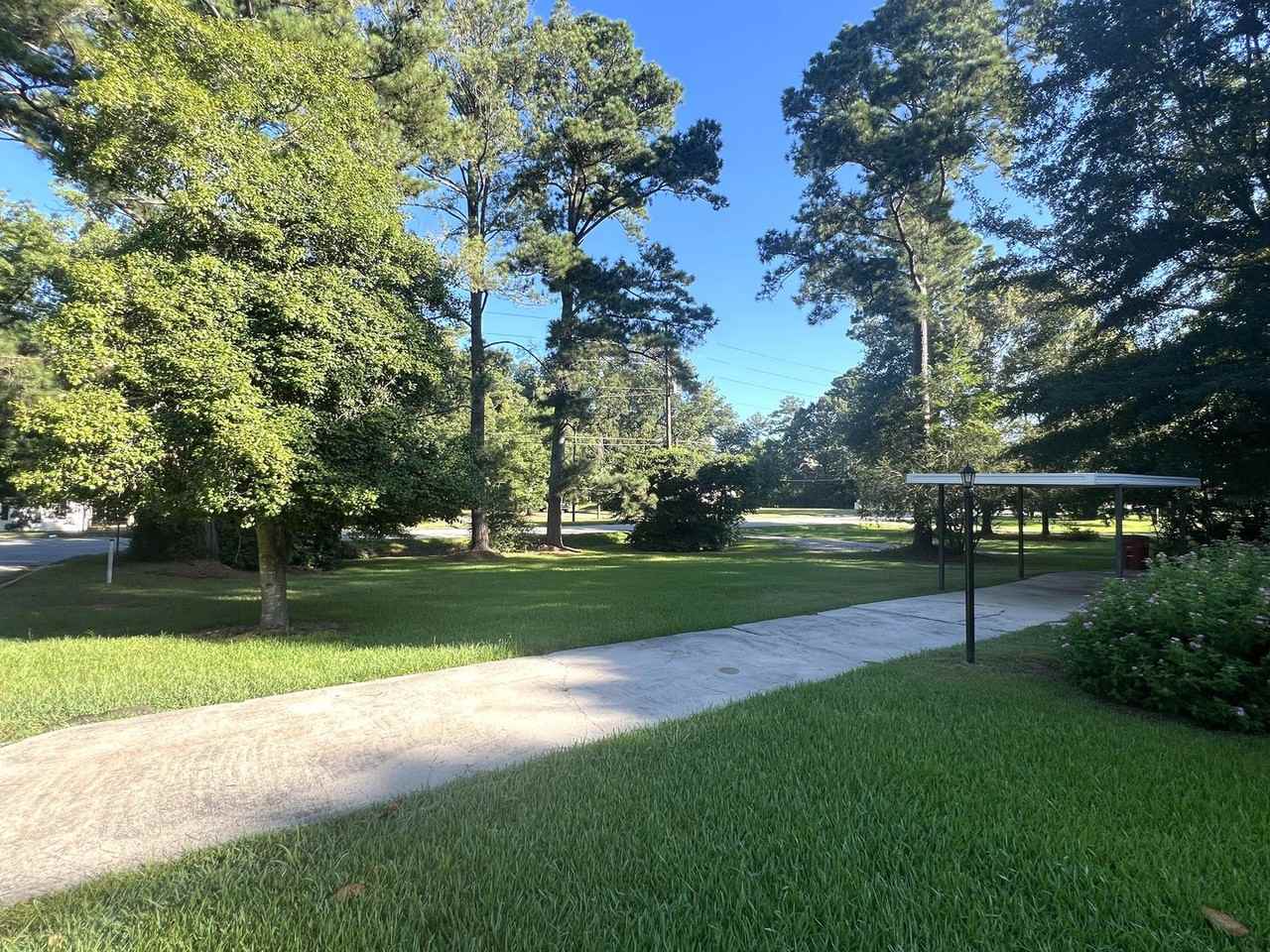 4693 - Photo 2 of 28