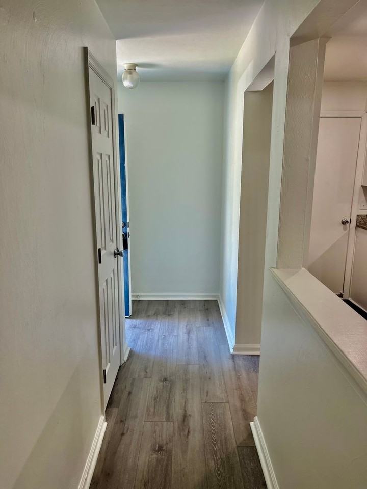 1336 Crane Cres - Photo 4 of 31