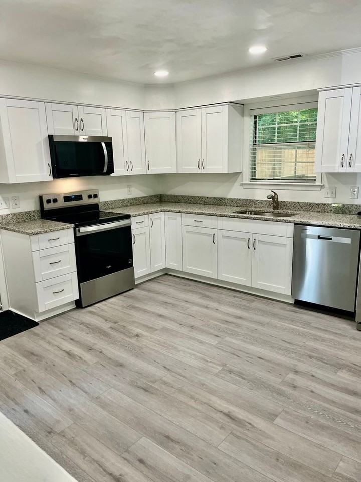 1336 Crane Cres - Photo 6 of 31