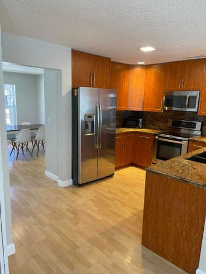 20886 Avenel Run - Photo 3 of 28