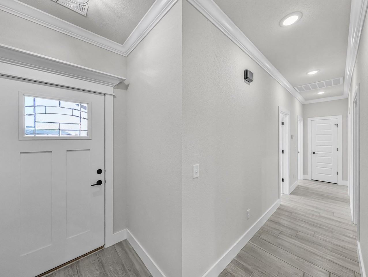 7962 Teton Trail Ave - Photo 2 of 32