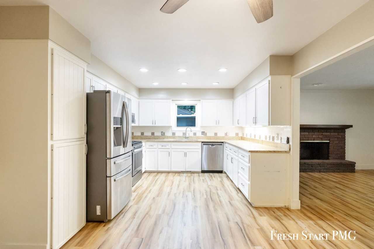 2536 Rudgate Dr Nw - Photo 3 of 37