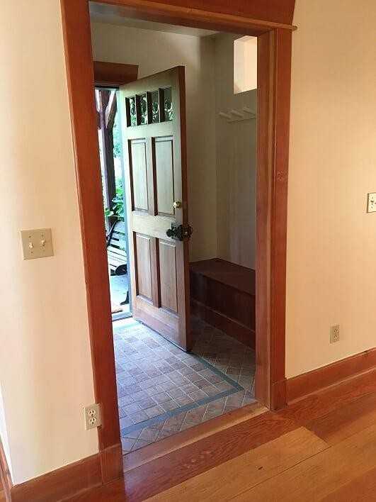 311 33rd Avenue East - Photo 5 of 27