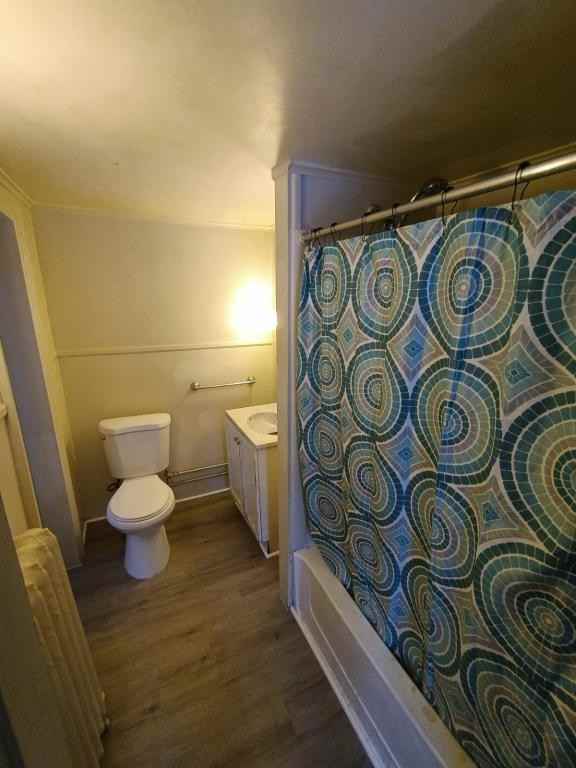109 Guy Park Ave ##2l - Photo 7 of 9