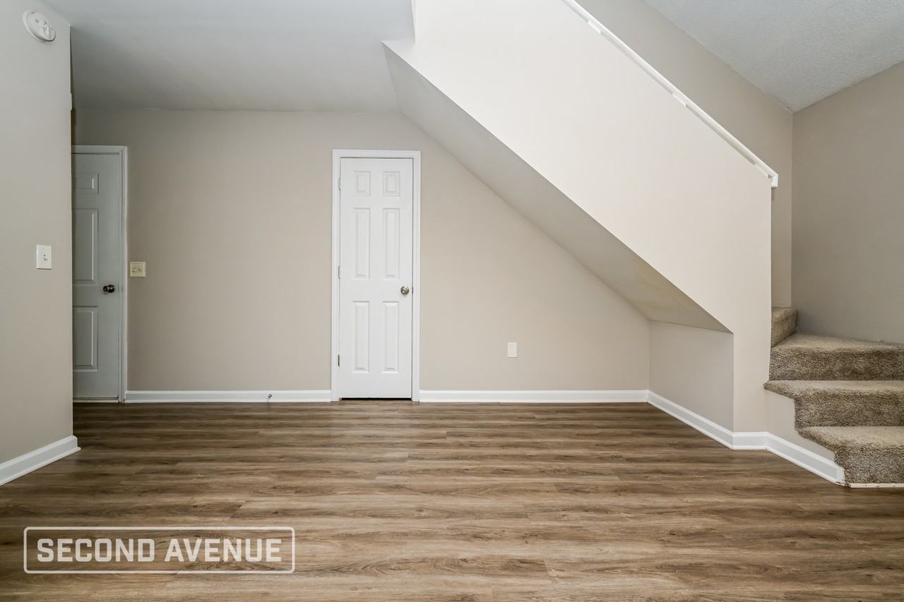 2370 Iron Horse Dr - Photo 5 of 24