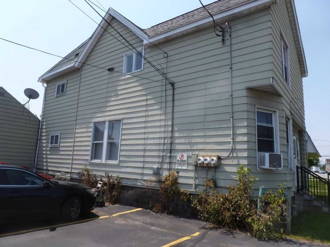 3637 Walden Ave - Photo 2 of 9