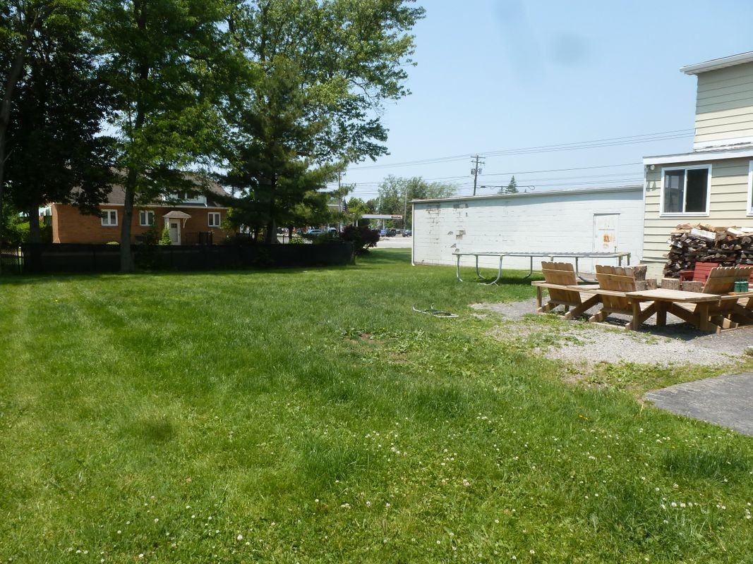 3637 Walden Ave - Photo 3 of 9