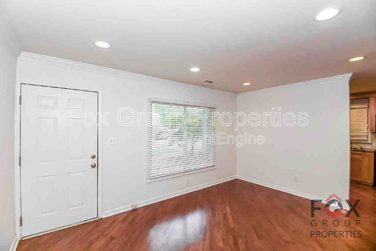 1195 Nixon Heights Lane - Photo 5 of 27