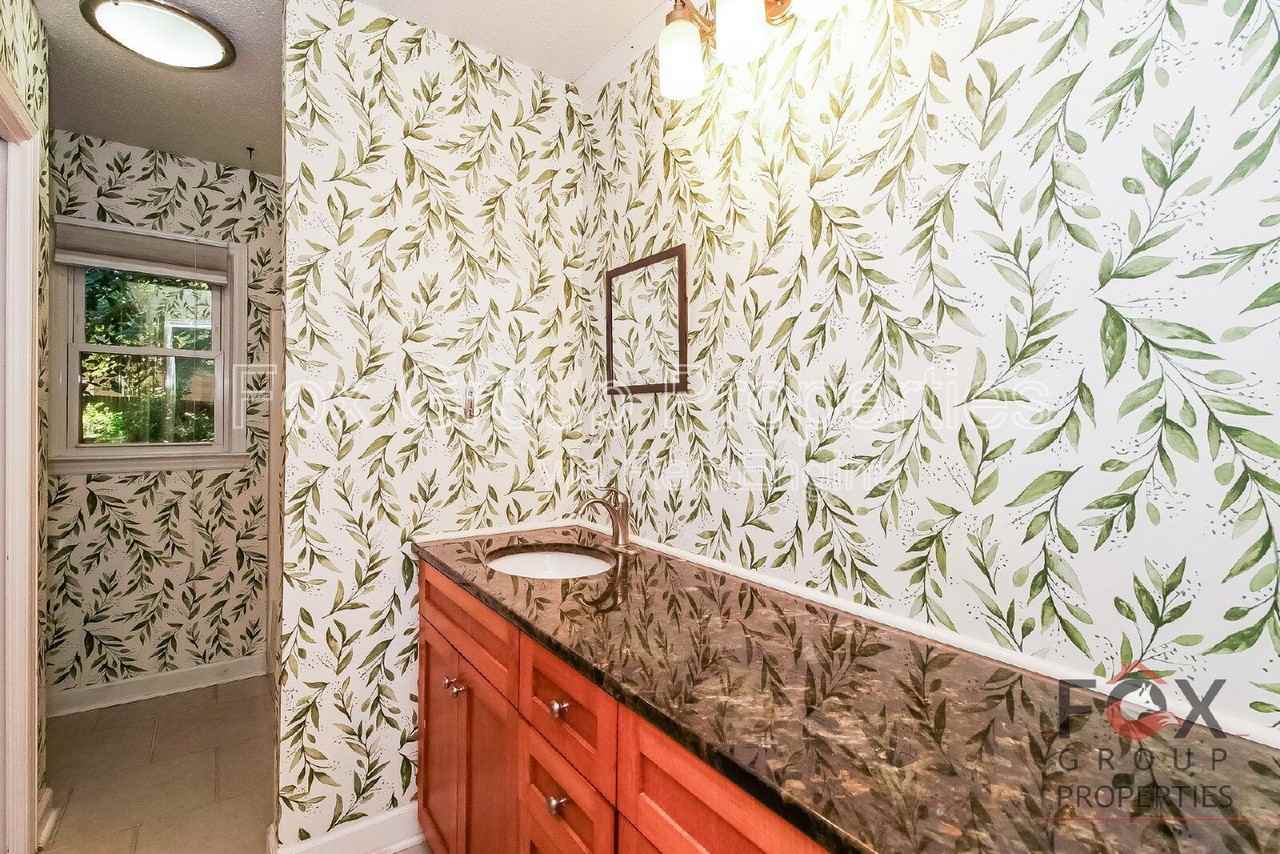 1195 Nixon Heights Lane - Photo 7 of 27