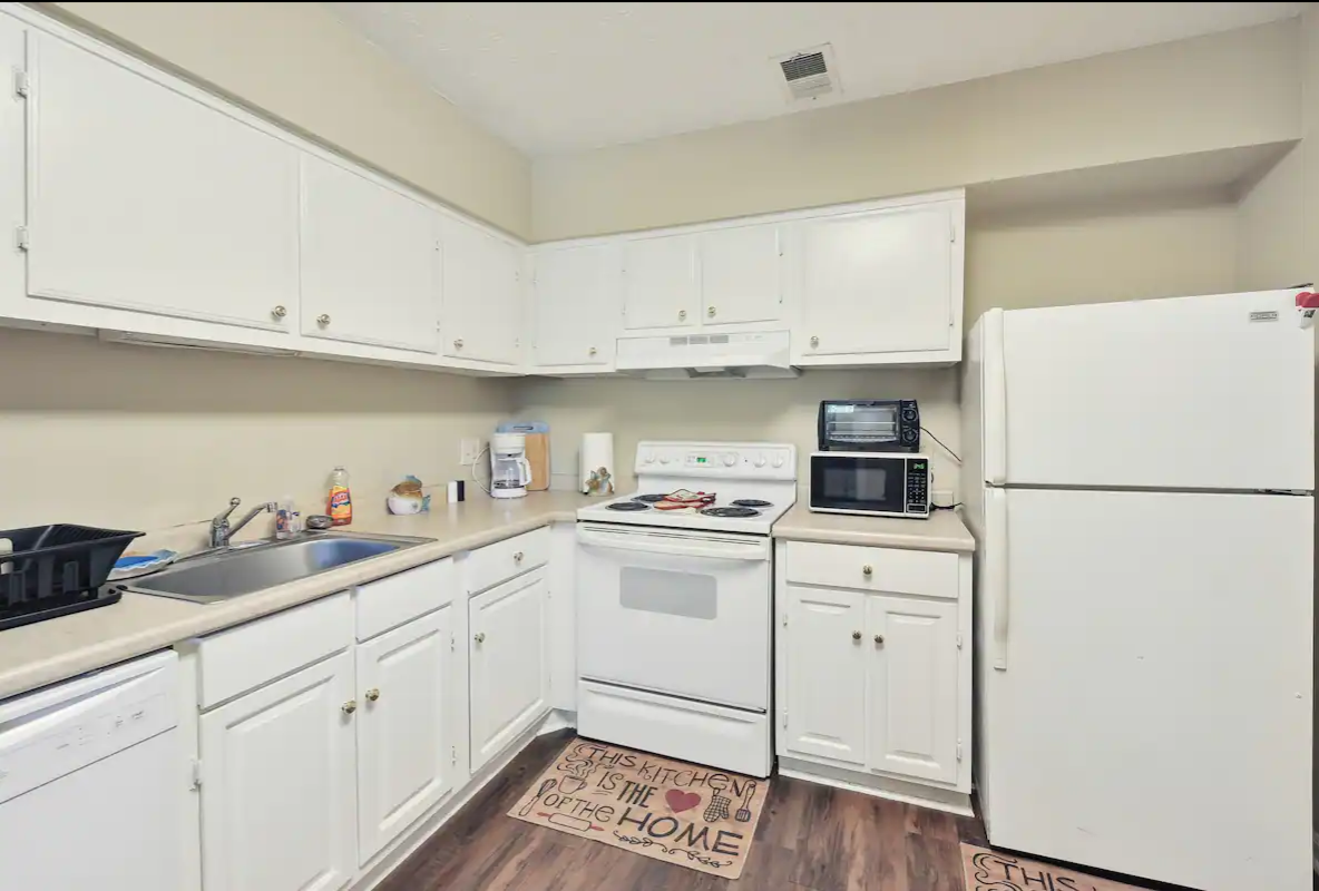 144 Scandia Cir #1 - Photo 4 of 20