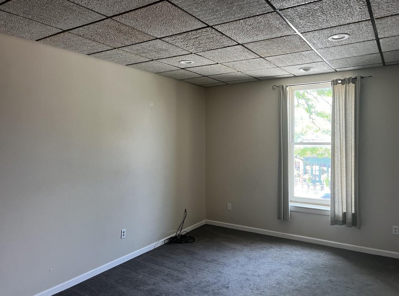 125 S Main St #2 - Photo 2 of 5