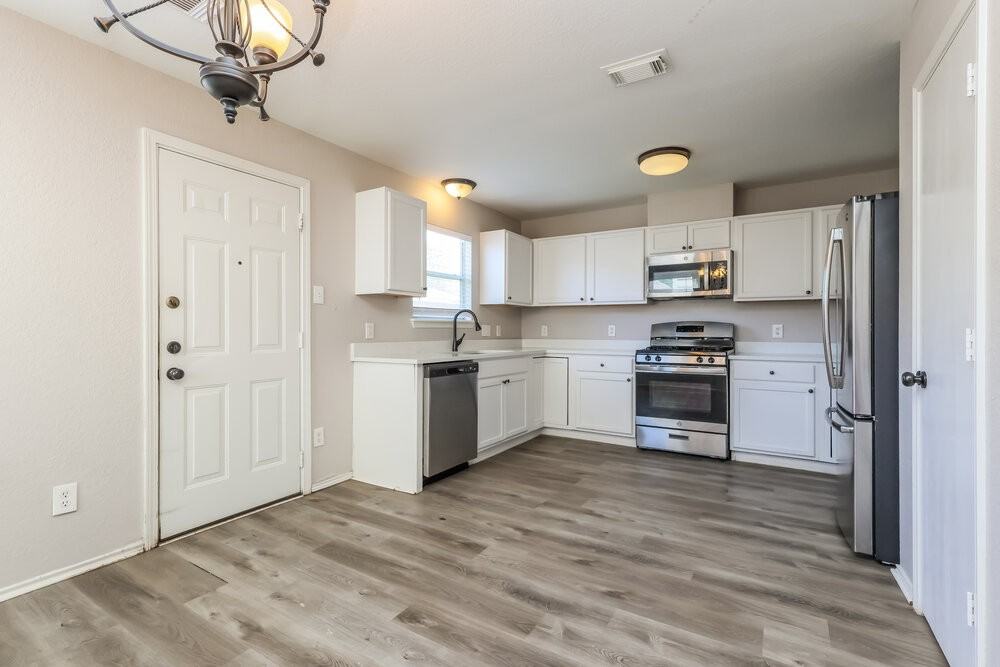 11410 Flying Geese Ln - Photo 7 of 17