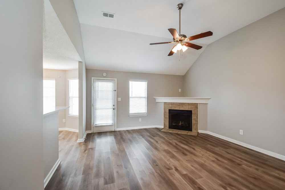 7776 Gosbrook Ln - Photo 5 of 16