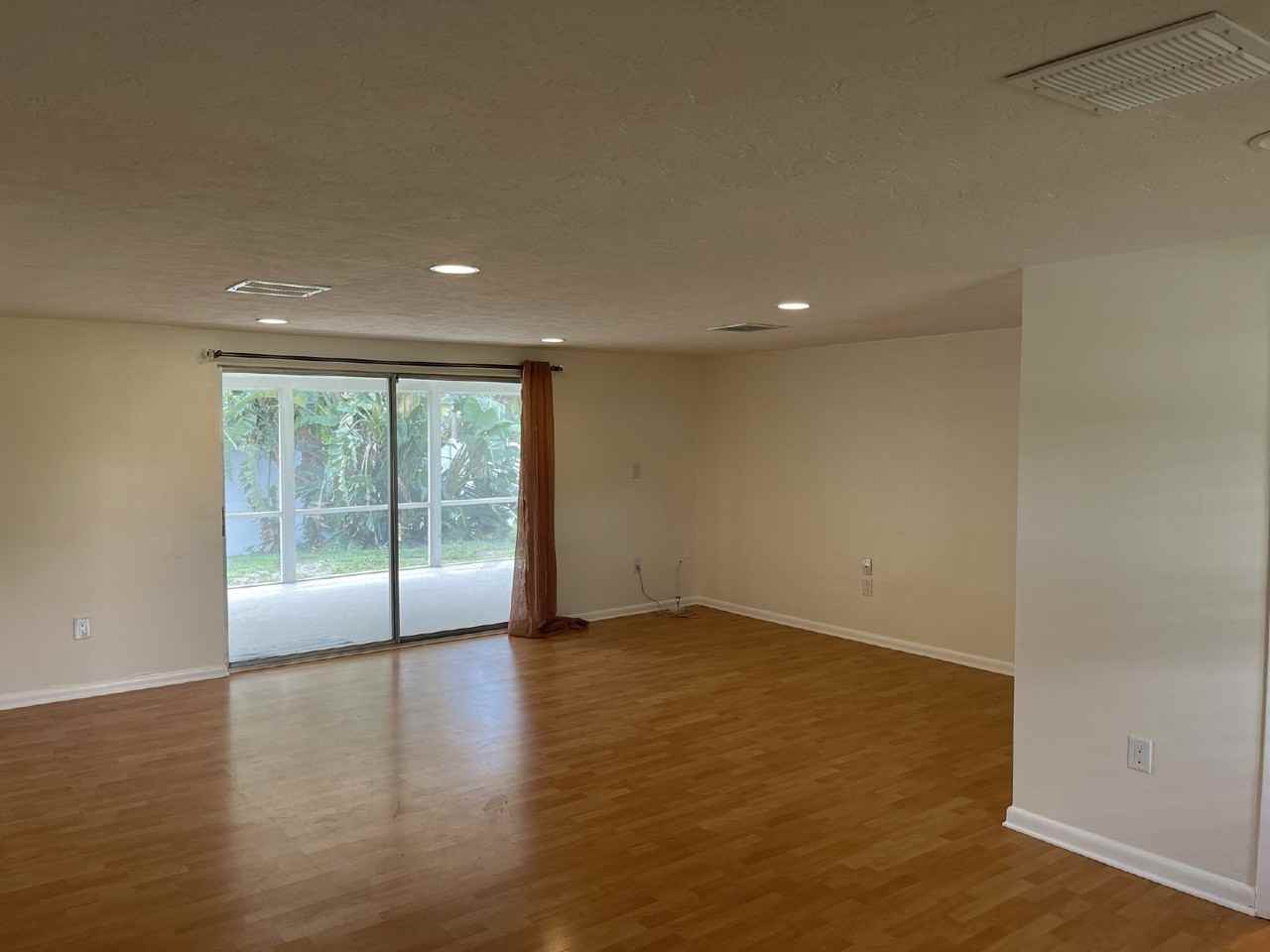 2716 Sunnyside St - Photo 2 of 27