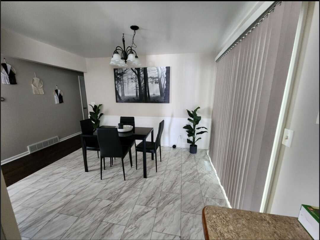 4445 Jasmine Dr - Photo 3 of 6