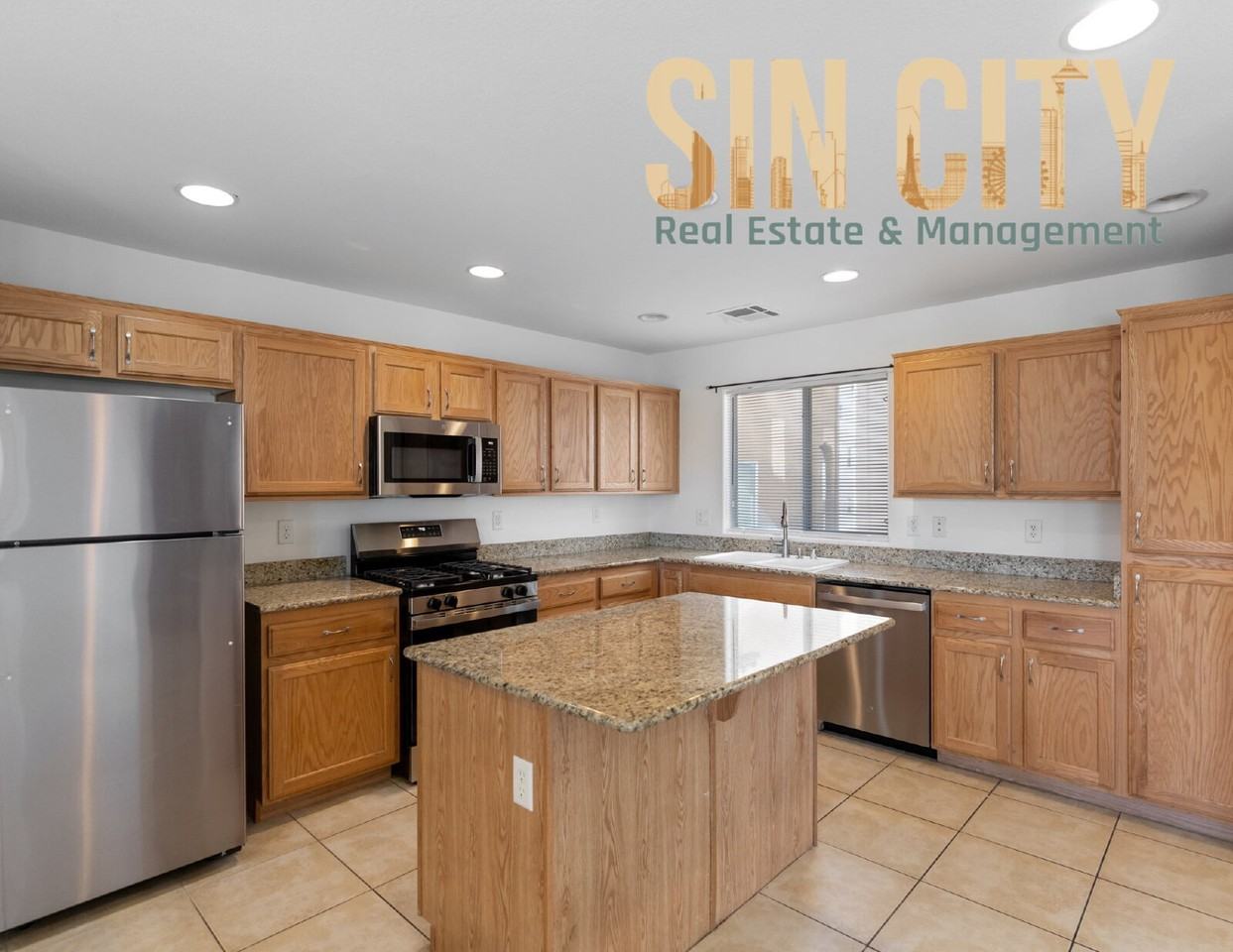 1241 Gingerbread Man Ave - Photo 4 of 16