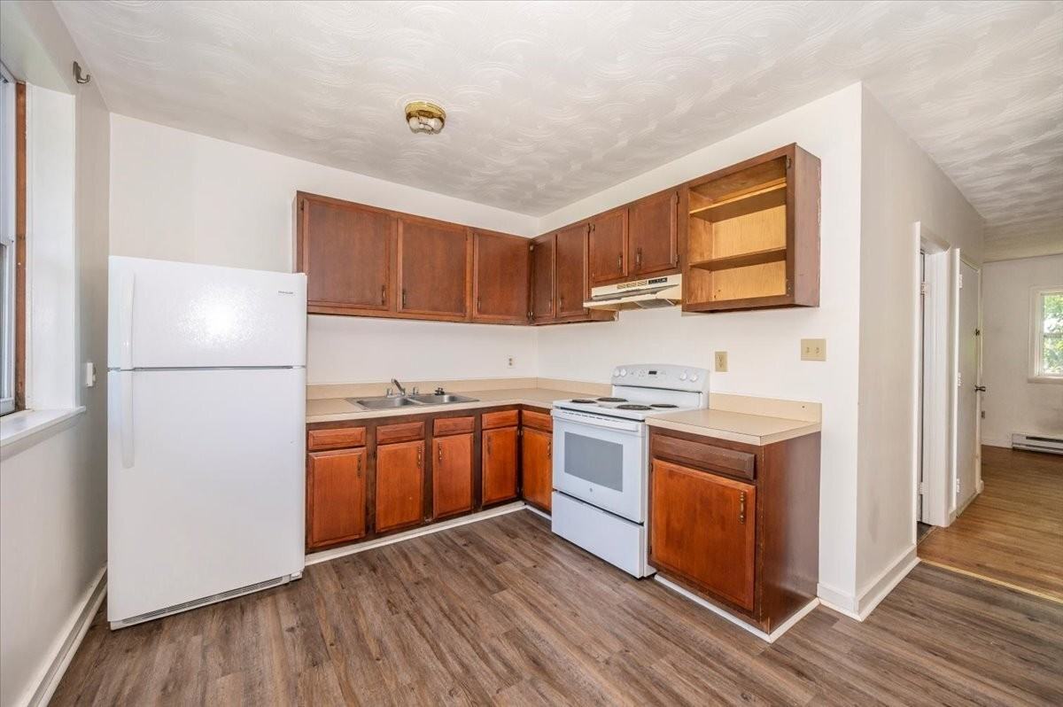 7881 Leetown Rd #3 - Photo 5 of 21