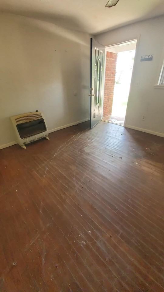 106 S 14th St - Photo 3 of 5