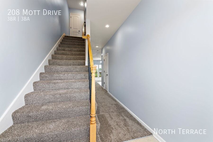 208 Mott Drive #COPY - Photo 4 of 26