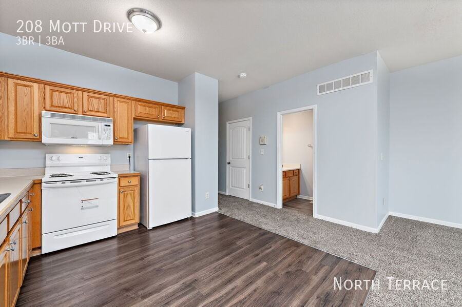 208 Mott Drive #COPY - Photo 6 of 26